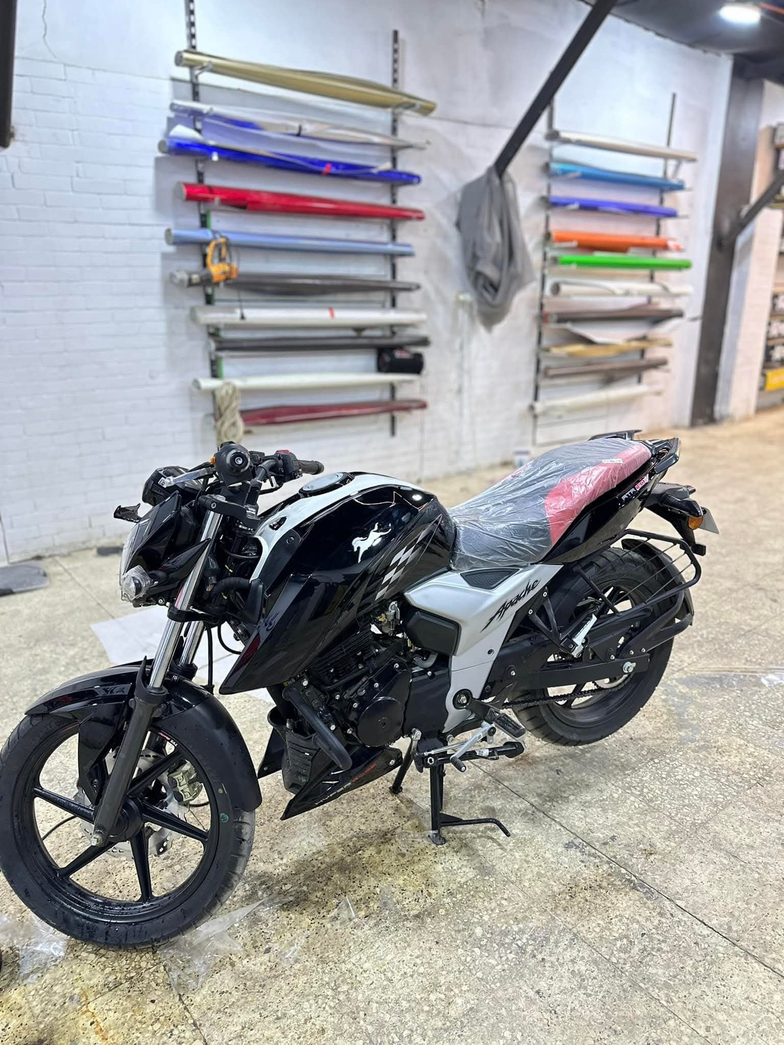 أباتشي  ١٦٠